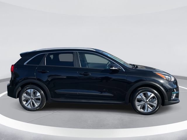 Used 2022 Kia Niro EX Premium image 2