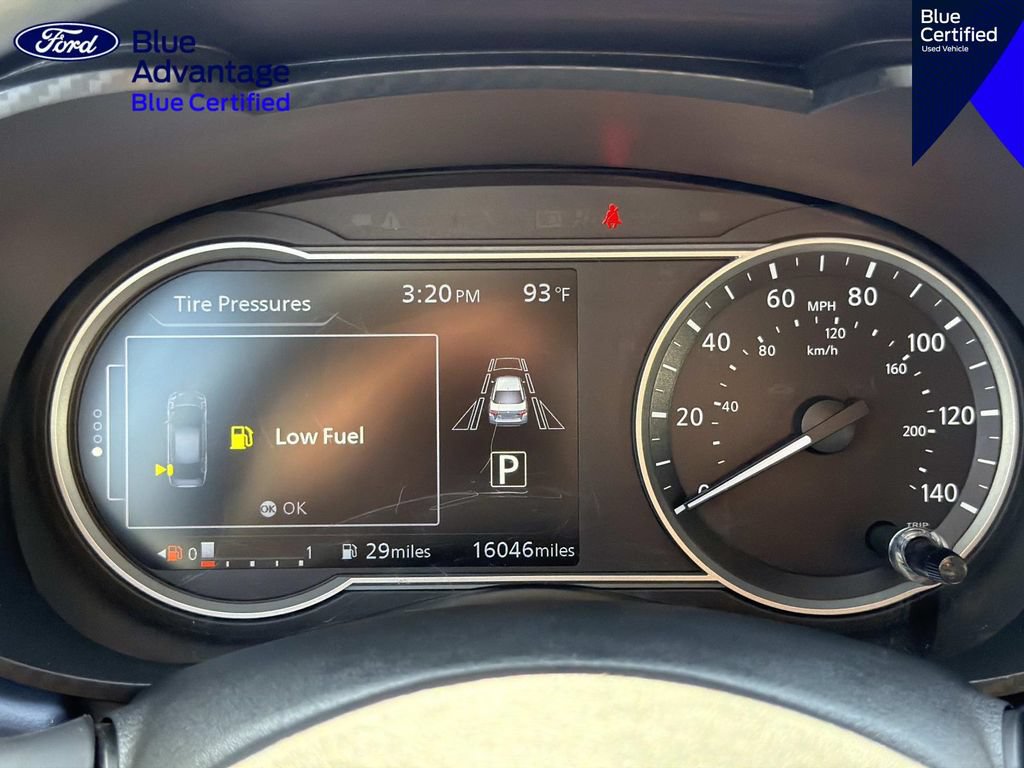 Used 2025 Nissan Versa SV FWD image 23
