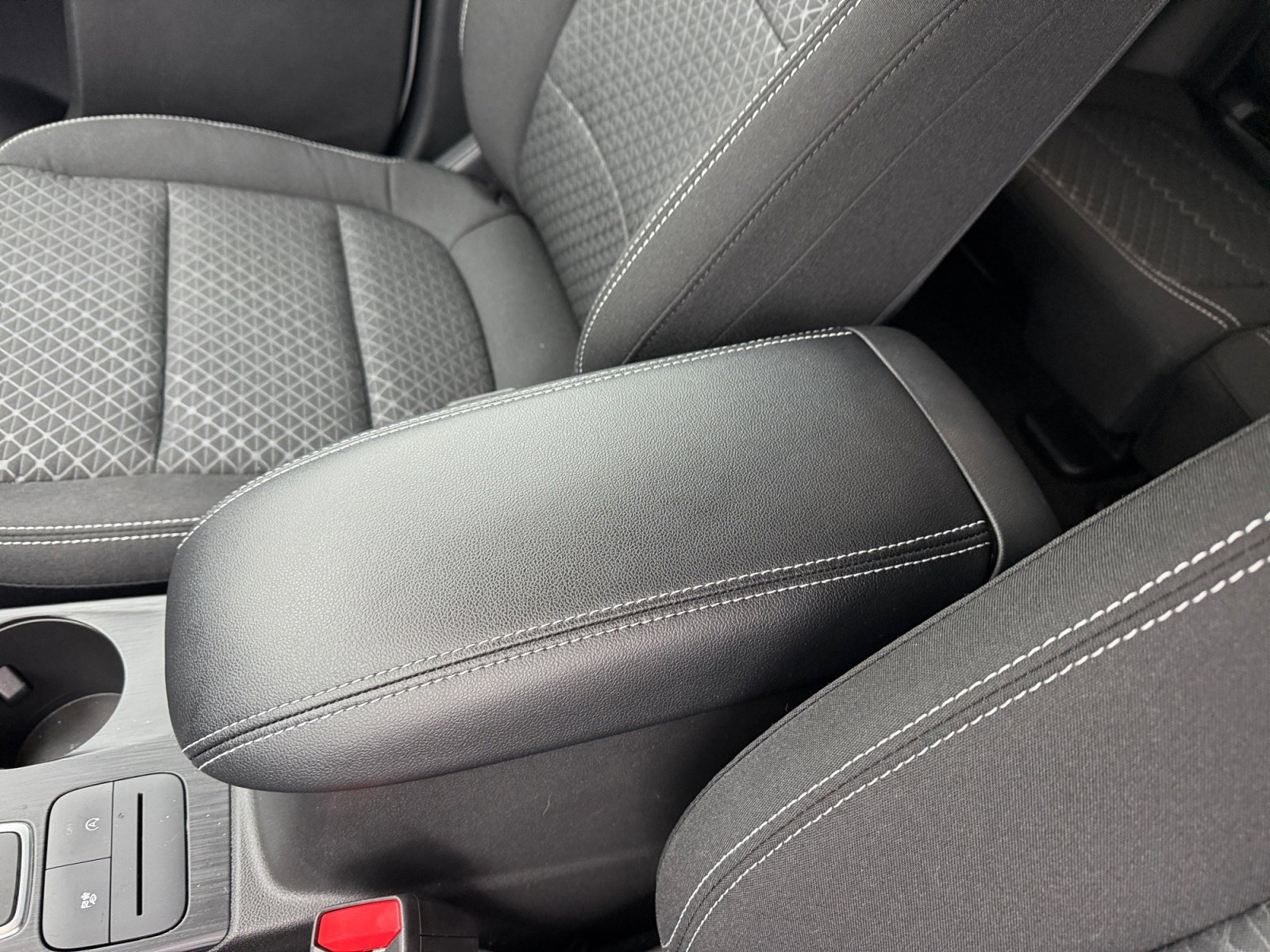 Certified 2025 Ford Escape Active image 14