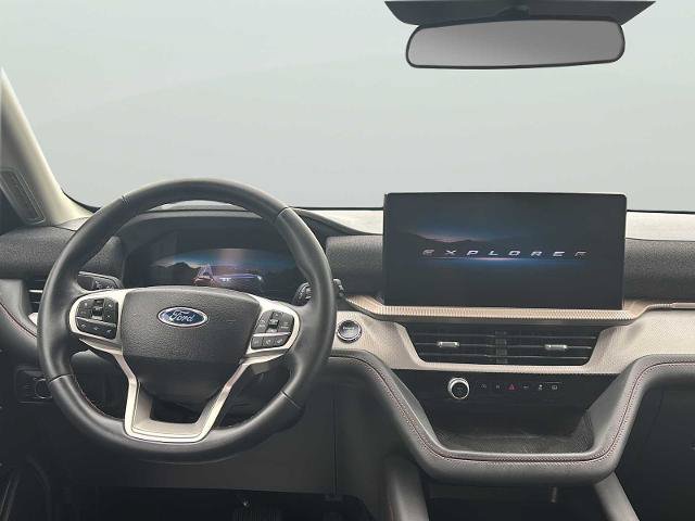 Certified 2025 Ford Explorer Active AWD/4WD image 24
