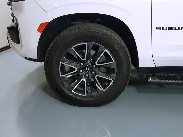 Used 2022 Chevrolet Suburban Z71 w/ Luxury Package AWD/4WD image 9