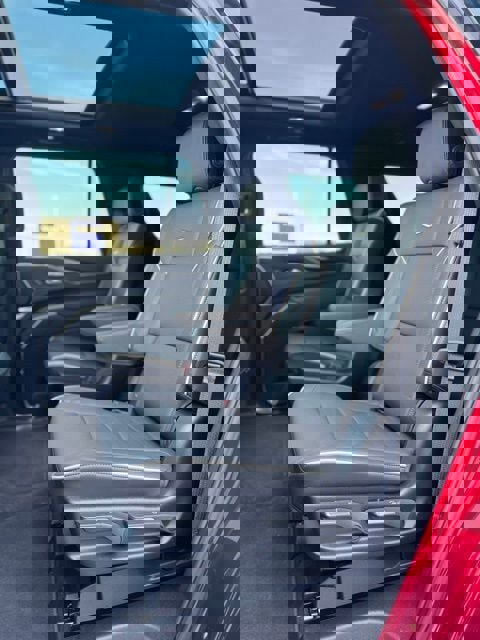 Used 2024 Cadillac Escalade Sport w/ LPO, ONYX Package image 22