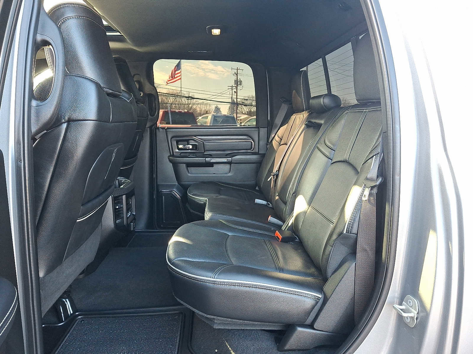 Used 2024 RAM 2500 Limited image 10