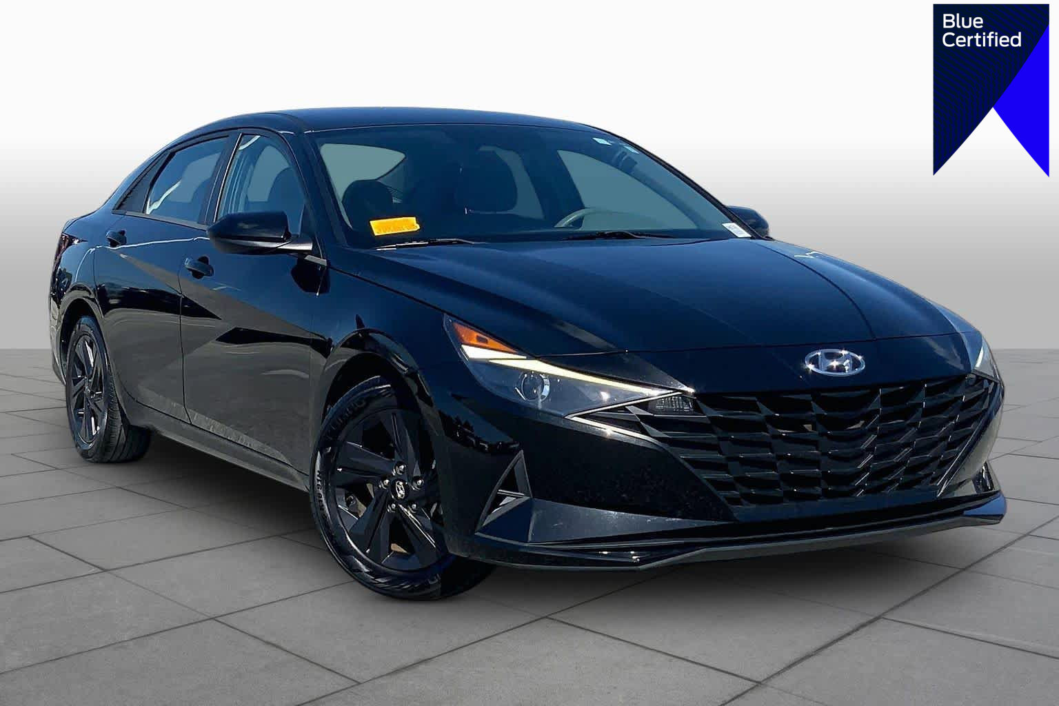 Used 2022 Hyundai Elantra SEL image 1