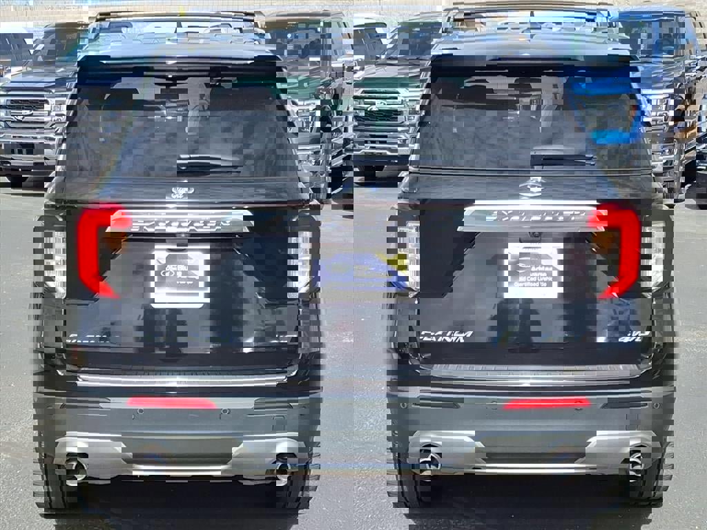 Certified 2023 Ford Explorer Platinum w/ Technology Package image 4