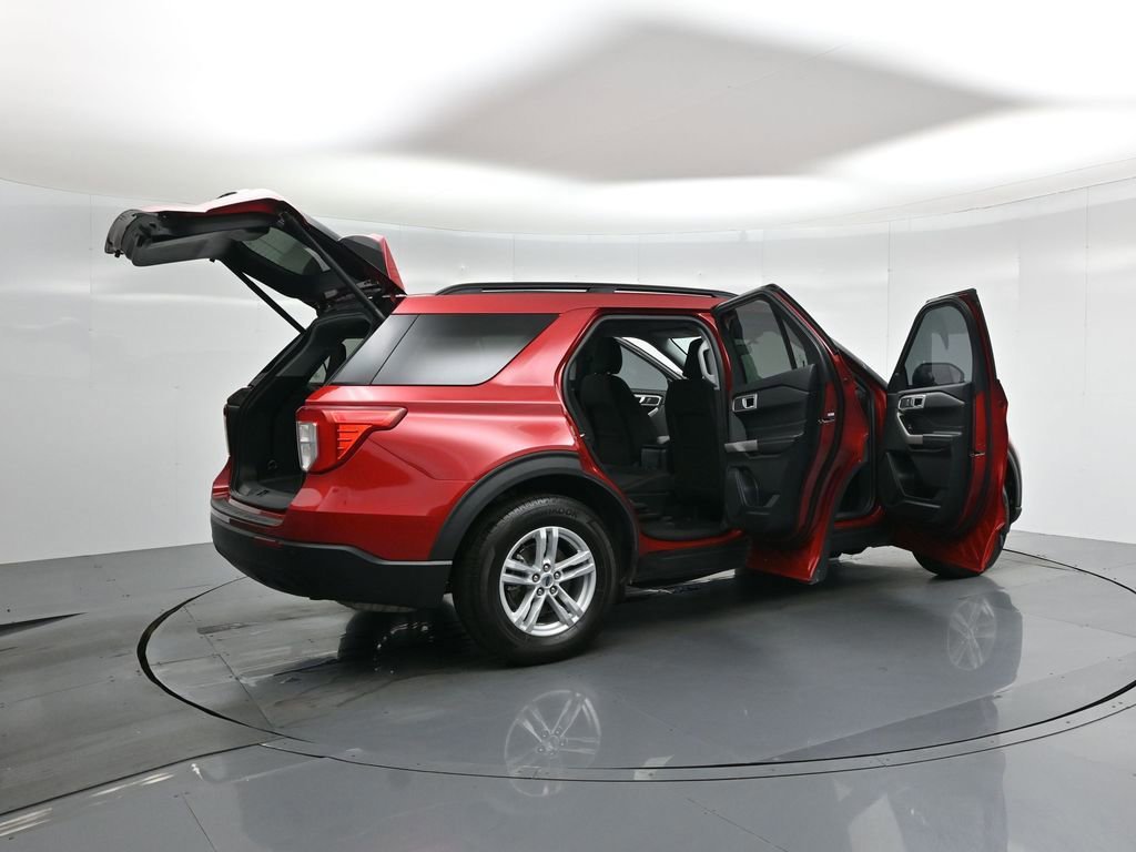 Certified 2024 Ford Explorer XLT image 35