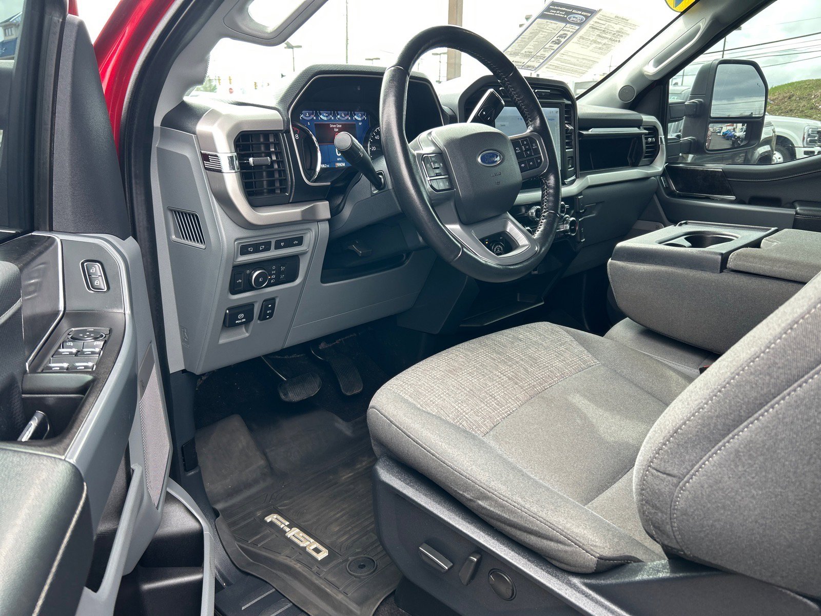 Certified 2022 Ford F150 XLT w/ Equipment Group 302A High image 5