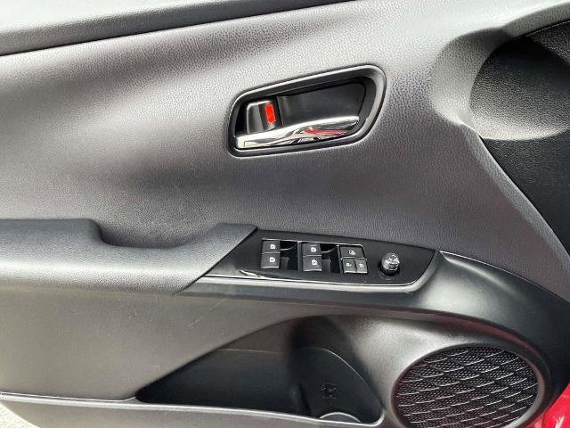 Used 2018 Toyota Prius Prime Advanced image 15