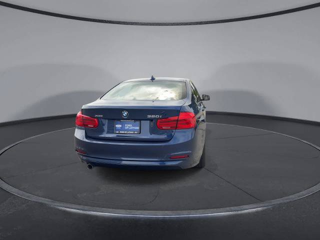 Used 2018 BMW 320i xDrive Sedan w/ Convenience Package AWD/4WD image 7
