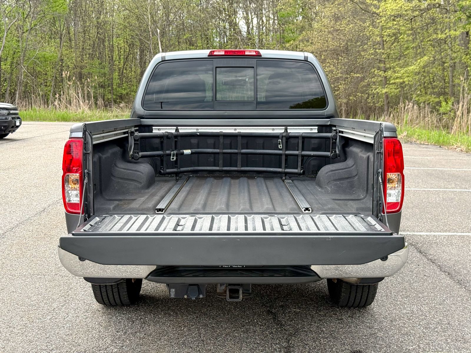 Used 2018 Nissan Frontier SV w/ Value Truck Package AWD/4WD image 13