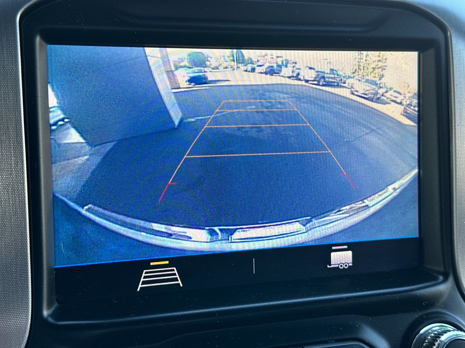 Used 2021 GMC Sierra 1500 SLE image 18