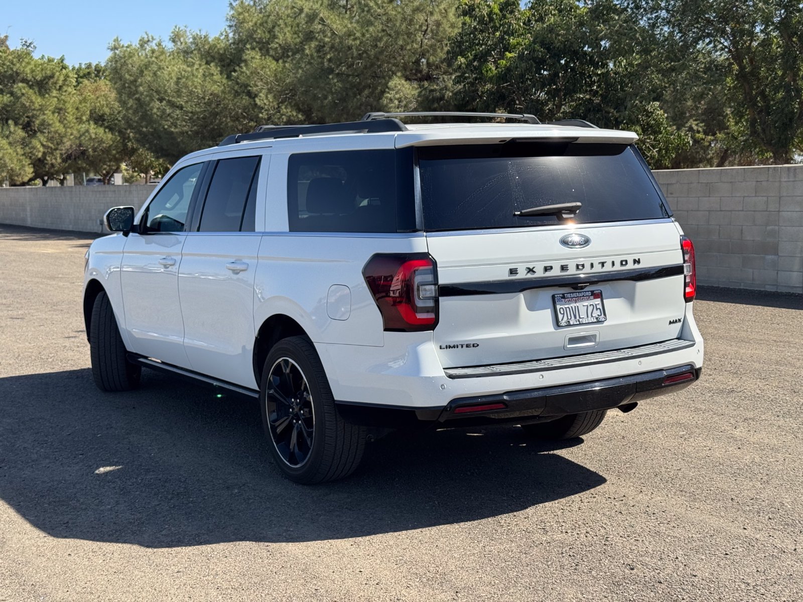 Certified 2022 Ford Expedition Max Limited AWD/4WD image 6