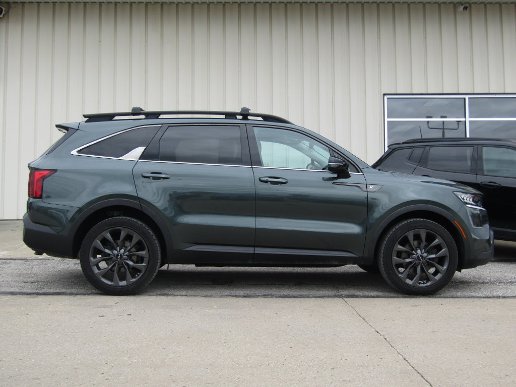Used 2022 Kia Sorento X-Line EX AWD/4WD image 2