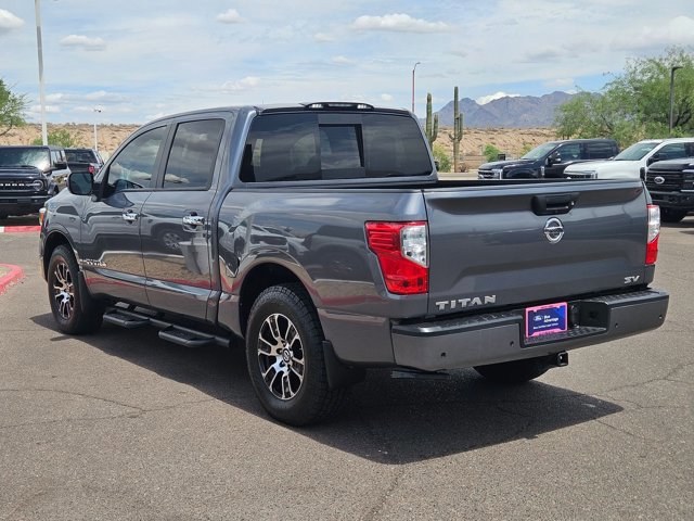 Used 2021 Nissan Titan SV w/ SV Convenience Package image 5