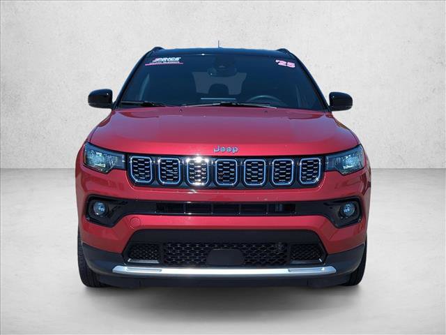 Used 2025 Jeep Compass Limited AWD/4WD image 2