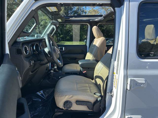 Used 2019 Jeep Wrangler Unlimited Sahara w/ Safety Group image 15