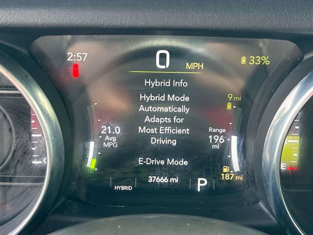 Used 2022 Jeep Wrangler Unlimited Sahara w/ Cold Weather Group AWD/4WD image 27