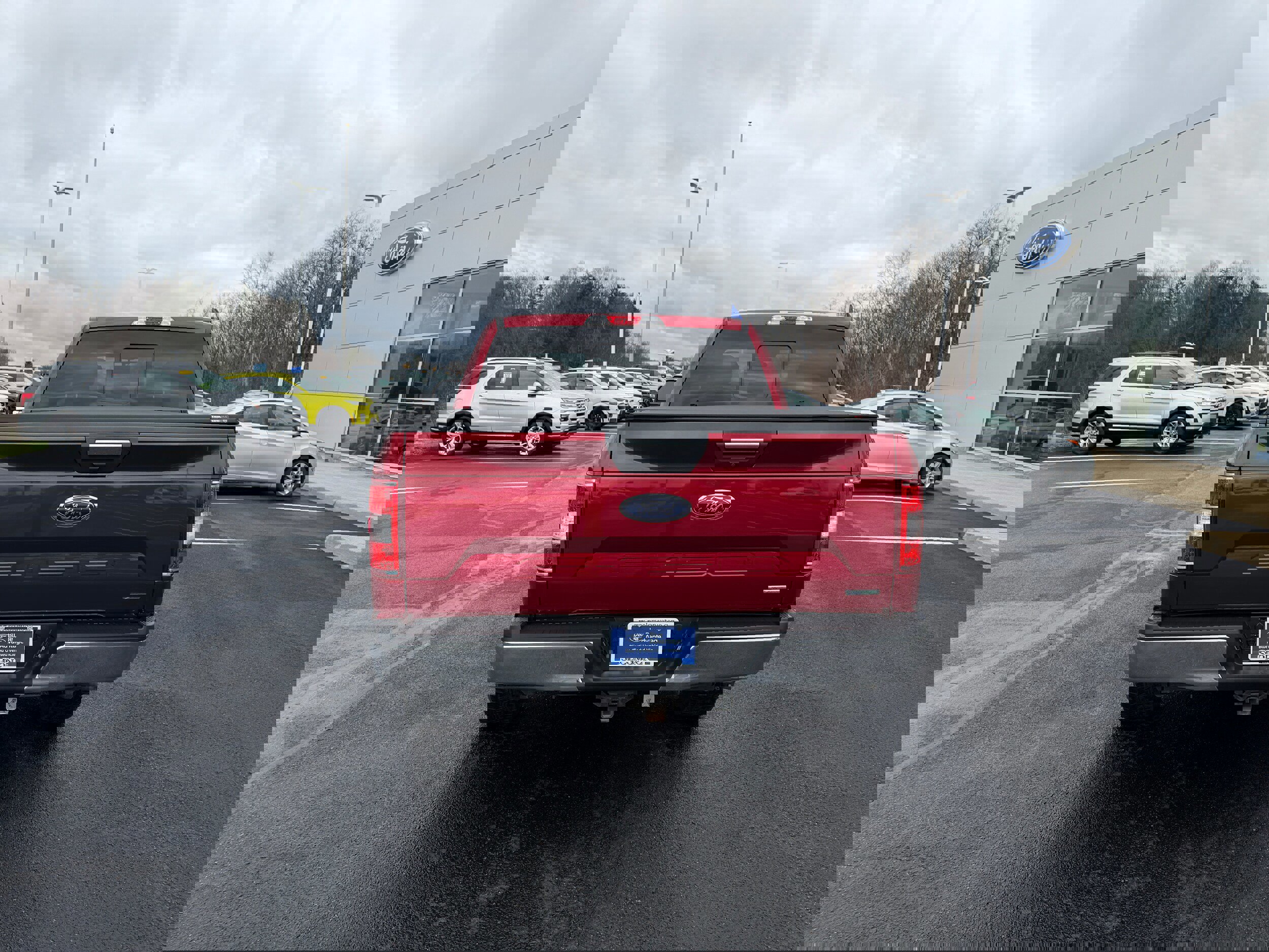 Certified 2019 Ford F150 XLT w/ Equipment Group 302A Luxury image 4