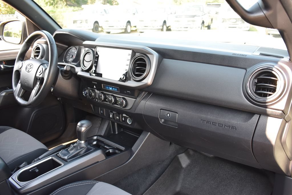 Used 2023 Toyota Tacoma TRD Sport AWD/4WD image 32