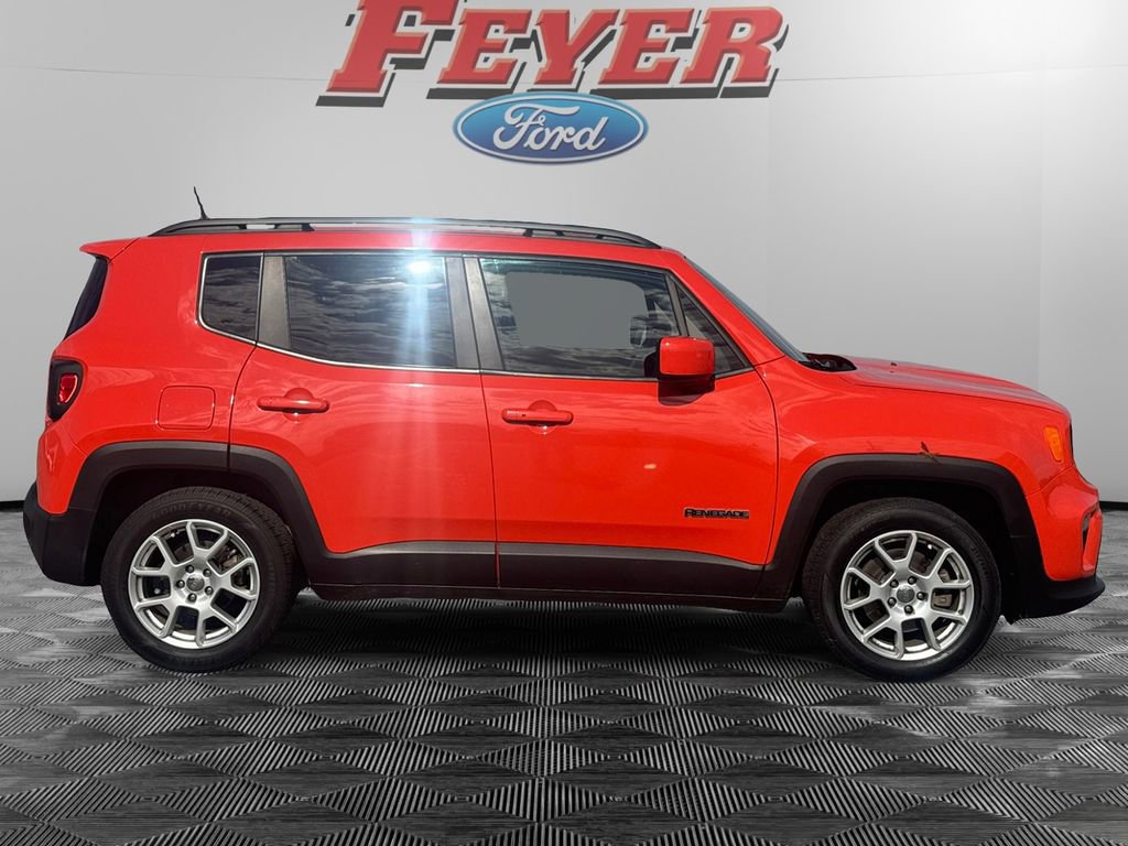 Used 2020 Jeep Renegade Latitude w/ Popular Equipment Group image 2