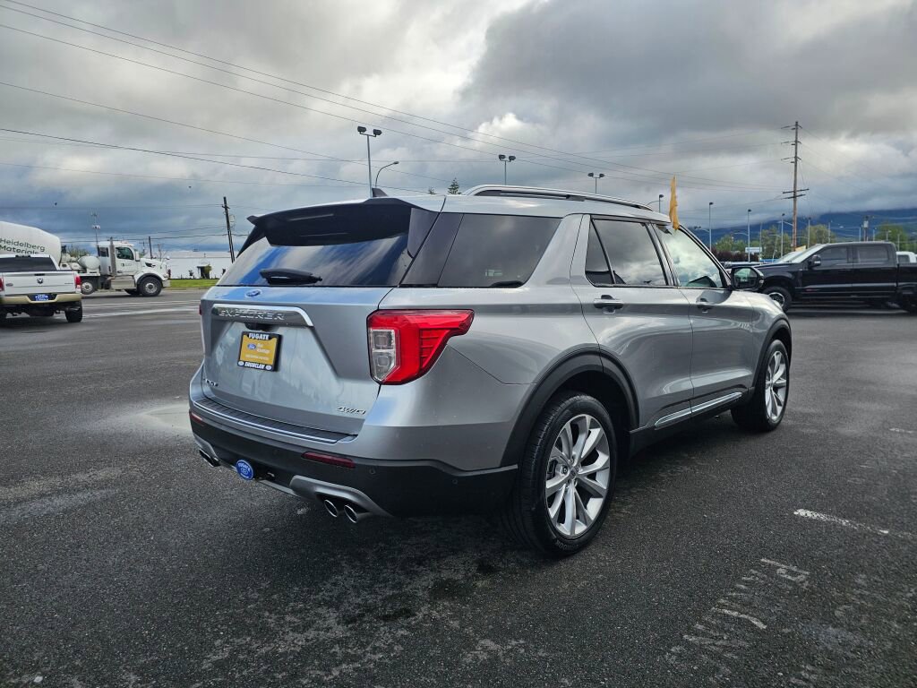 Certified 2022 Ford Explorer Platinum w/ Equipment Group 601A AWD/4WD image 6