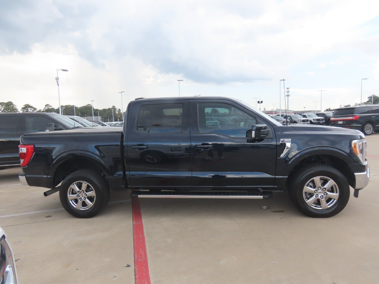 Certified 2021 Ford F150 Lariat w/ Trailer Tow Package AWD/4WD image 8