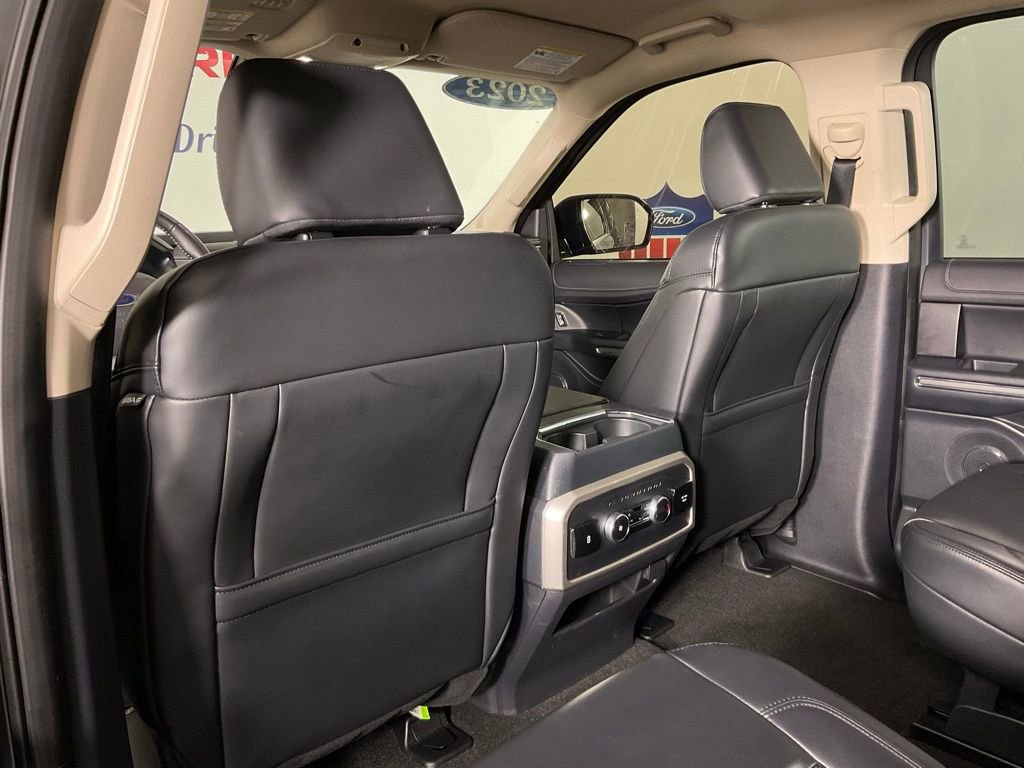 Certified 2023 Ford Expedition XLT image 15