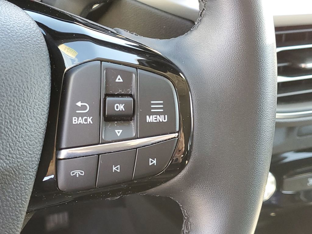 Certified 2025 Ford Escape Platinum AWD/4WD image 17