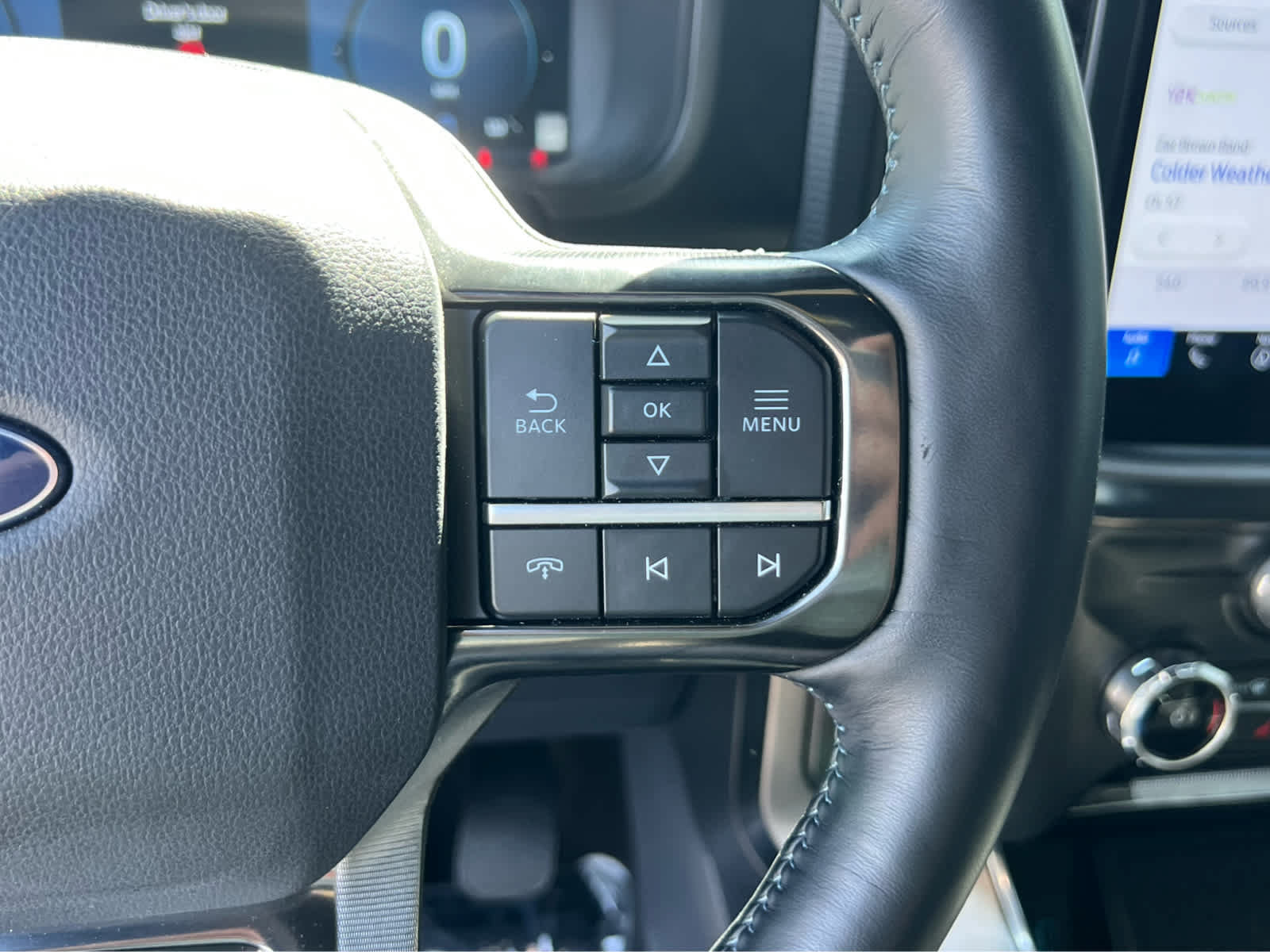 Certified 2024 Ford F150 Platinum w/ Equipment Group 702A High AWD/4WD image 30
