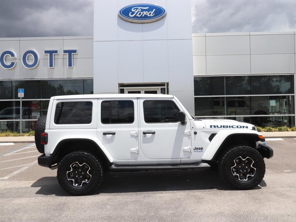 Used 2021 Jeep Wrangler Unlimited Rubicon 4xe w/ Cold Weather Group AWD/4WD image 16