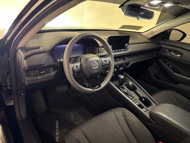 Used 2023 Honda Accord EX image 5