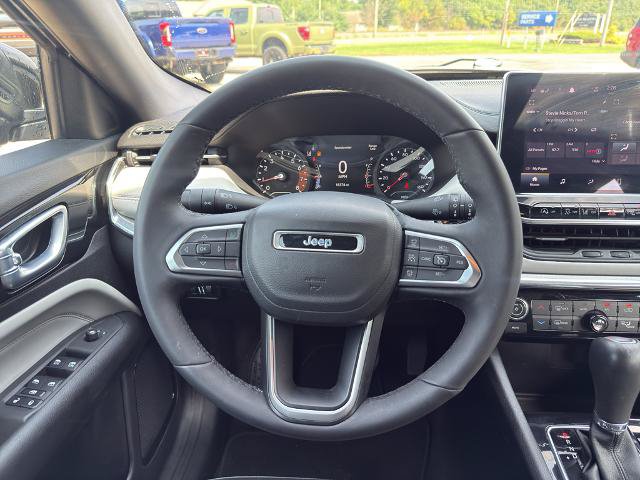 Used 2023 Jeep Compass Limited AWD/4WD image 19
