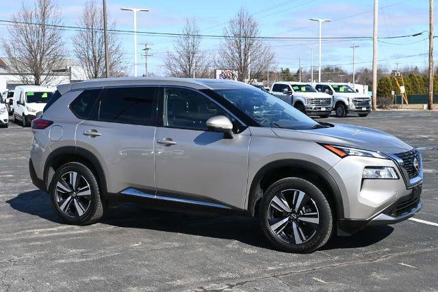 Used 2023 Nissan Rogue SL image 9