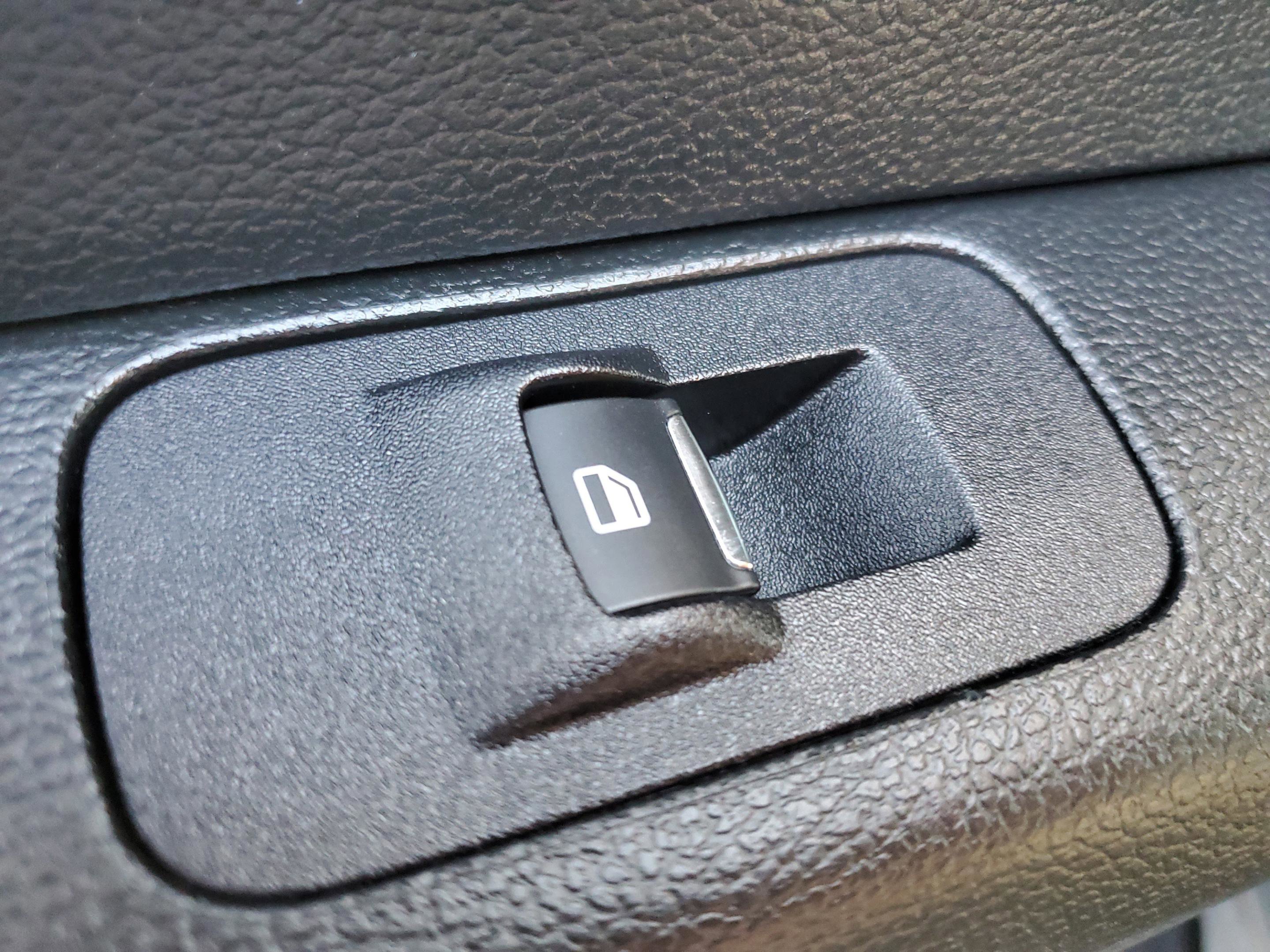 Certified 2019 Ford F150 Lariat w/ Equipment Group 502A Luxury image 18