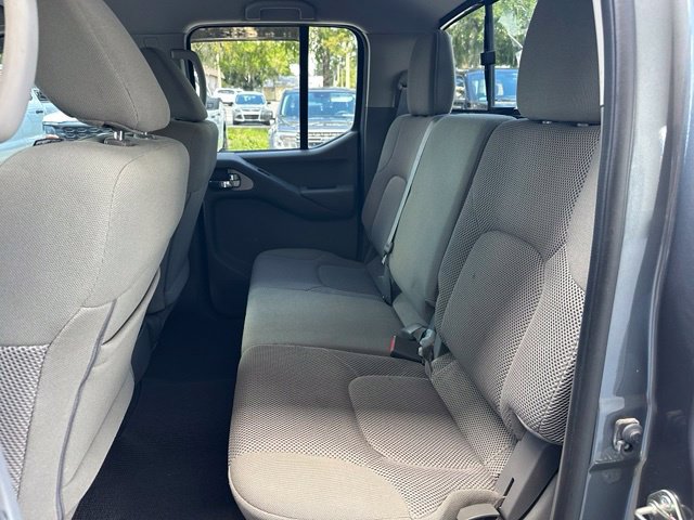 Used 2018 Nissan Frontier SV AWD/4WD image 15