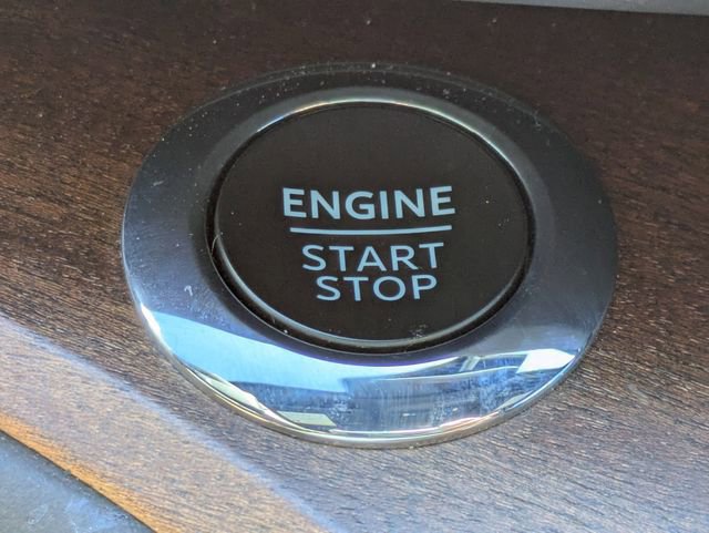 Certified 2022 Ford Explorer King Ranch w/ Premium Technology Package AWD/4WD image 29