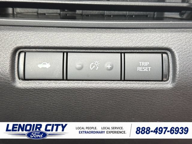 Used 2024 Nissan Altima 2.5 SV FWD image 19