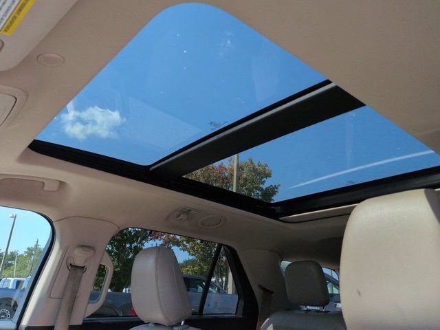Certified 2023 Ford Explorer Limited w/ Limited Technology Package RWD image 19