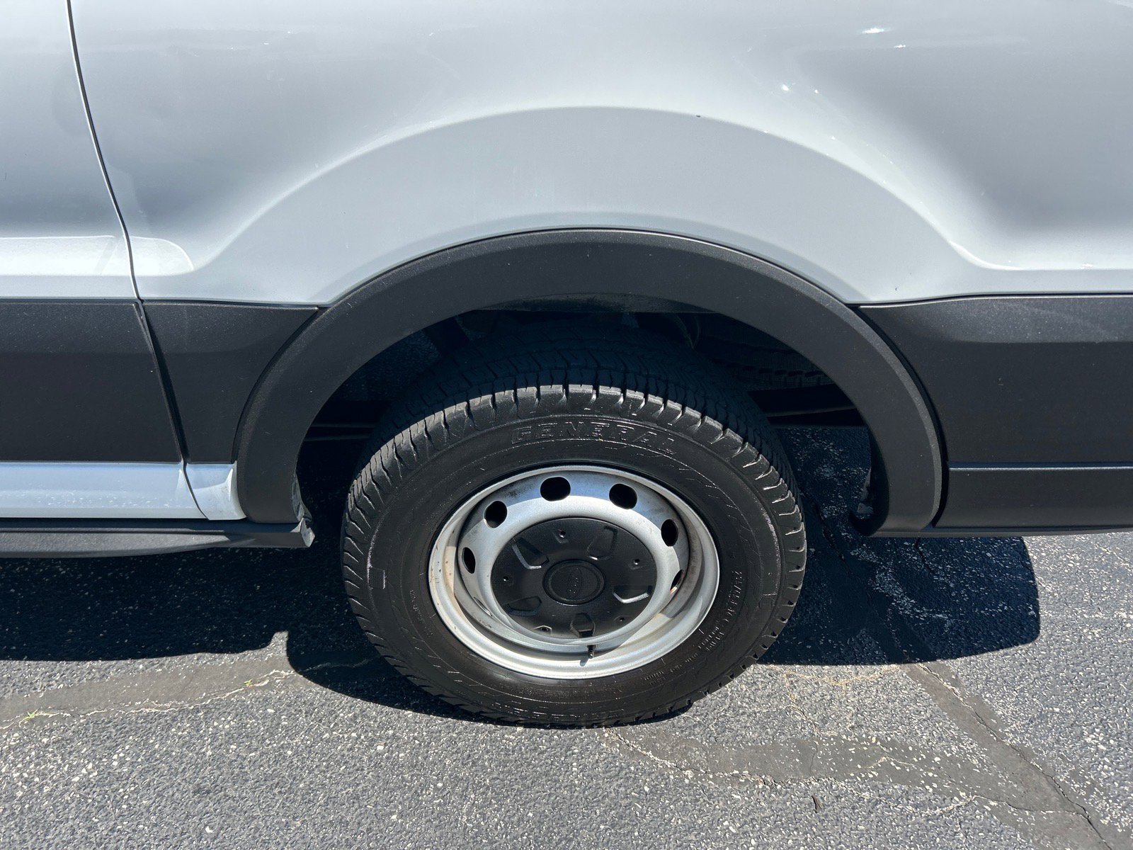 Certified 2020 Ford Transit 150 Low Roof RWD image 26