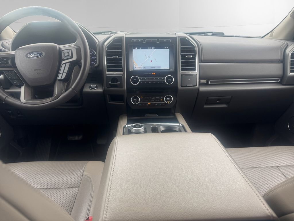 Certified 2018 Ford Expedition XLT w/ Equipment Group 202A AWD/4WD image 10
