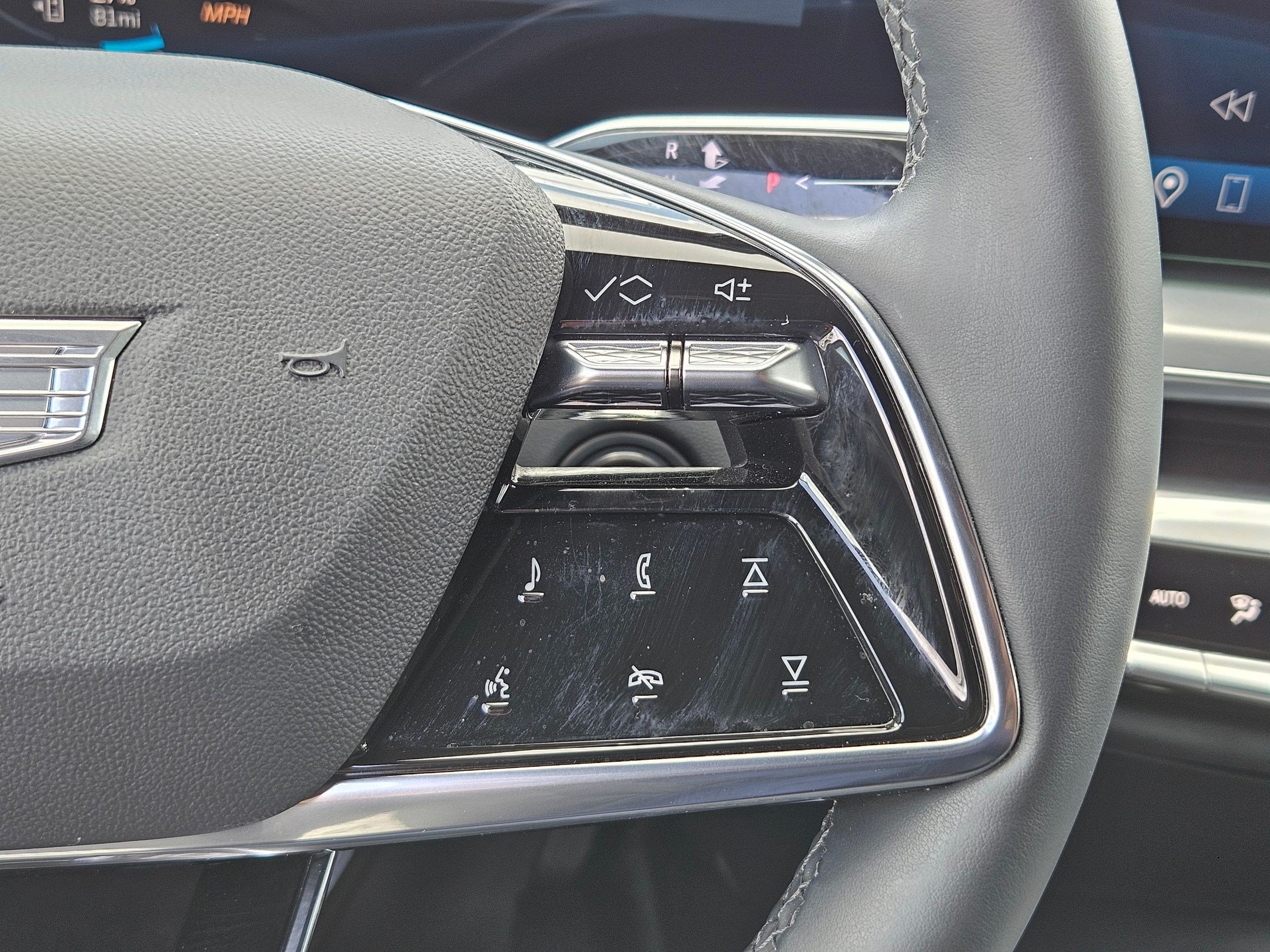 Used 2024 Cadillac Lyriq Sport RWD image 19