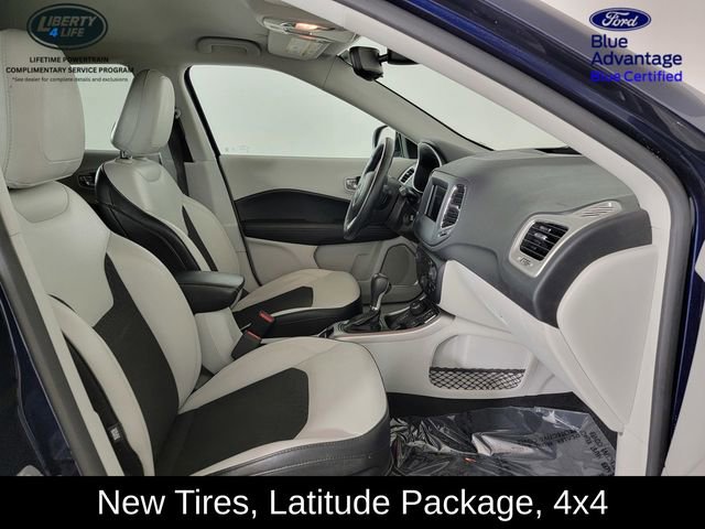 Used 2020 Jeep Compass Latitude w/ Cold Weather Group AWD/4WD image 17