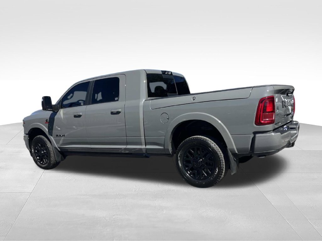 Used 2025 RAM 3500 Limited AWD/4WD image 8