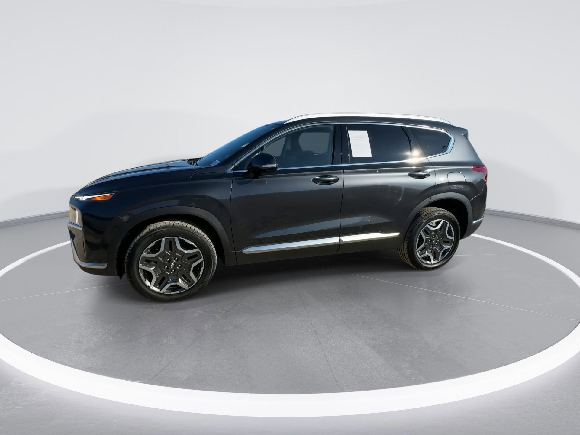 Used 2023 Hyundai Santa Fe Limited image 10