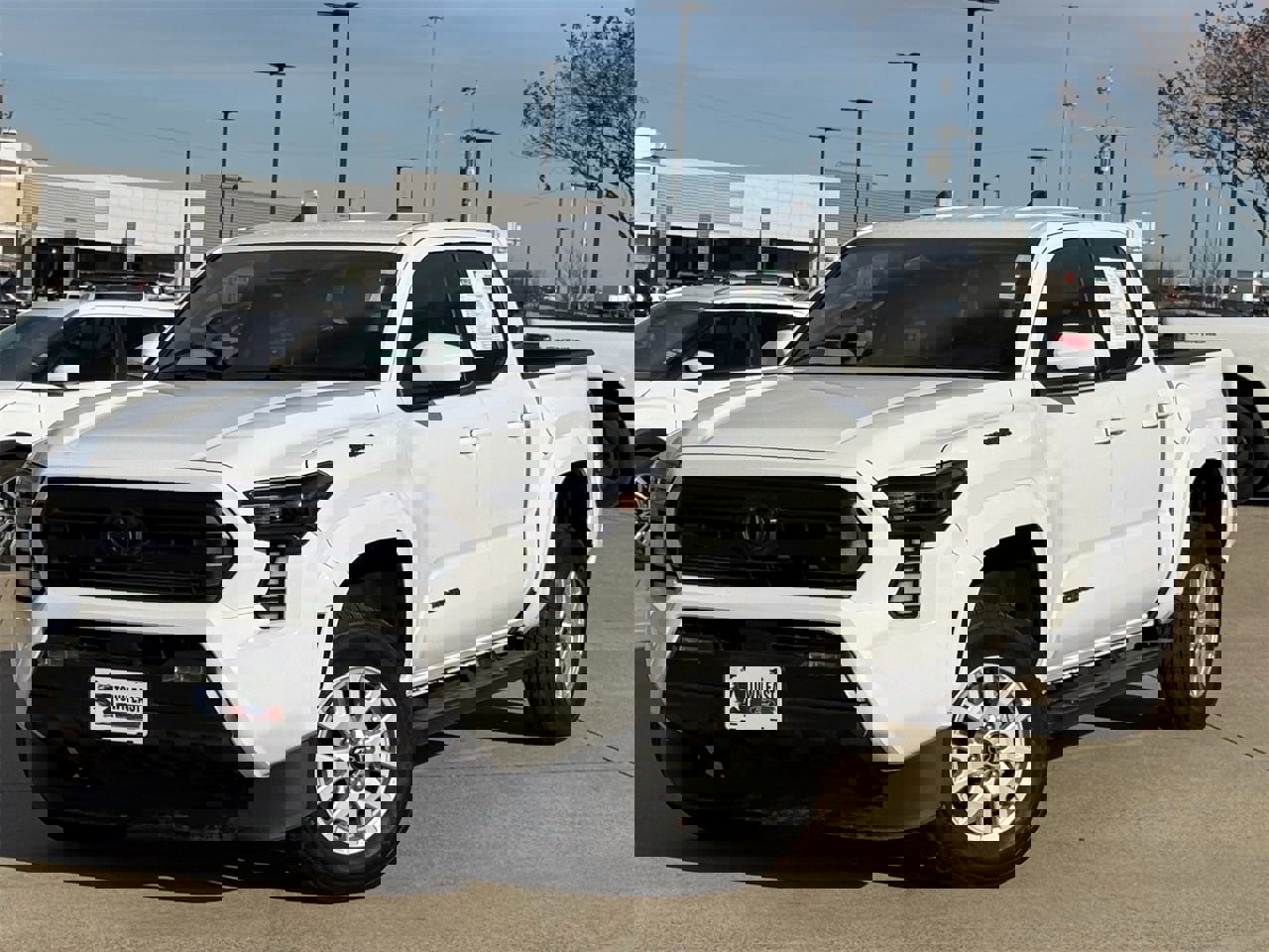 Used 2024 Toyota Tacoma SR5 image 2