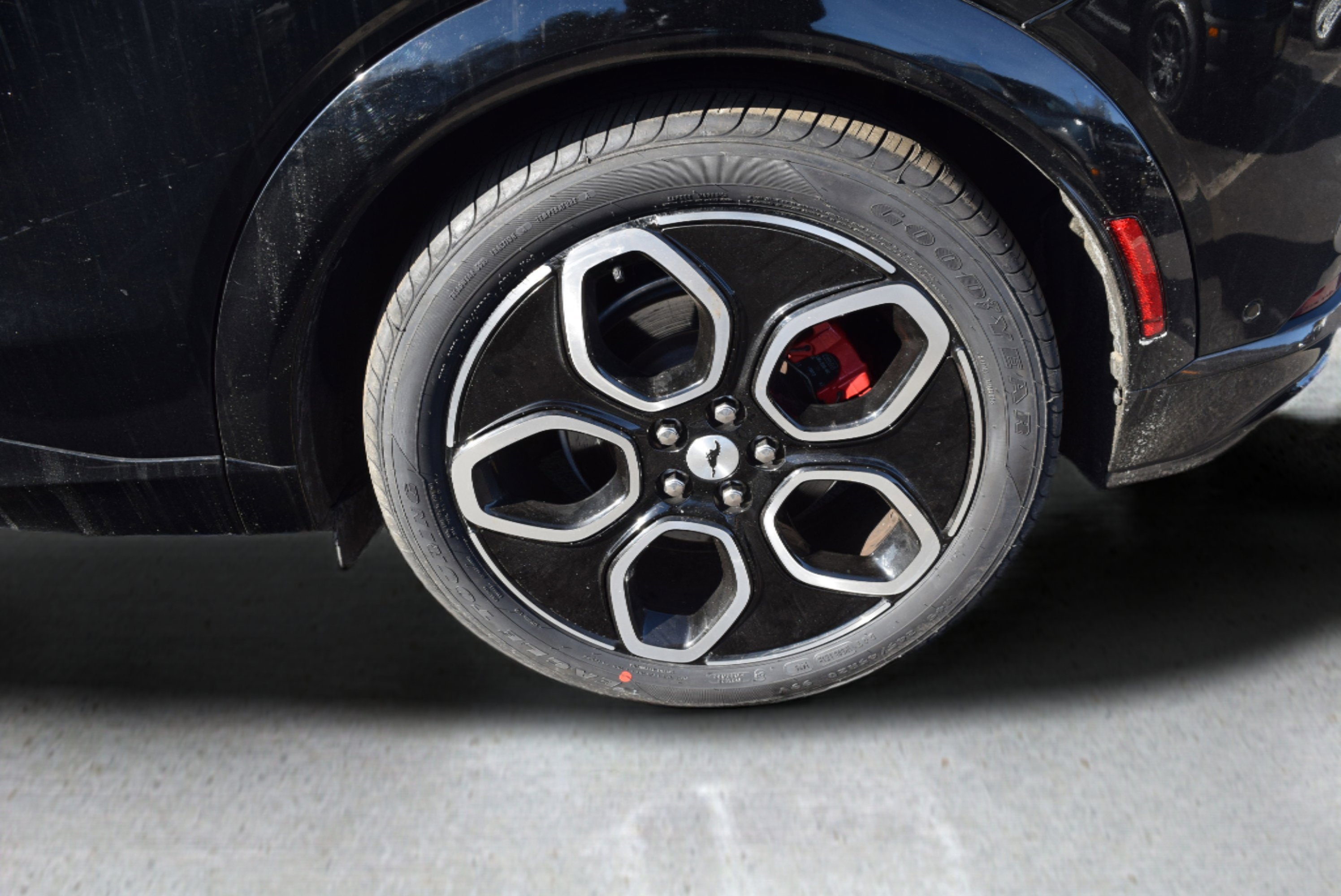 Certified 2022 Ford Mustang Mach-E GT image 7