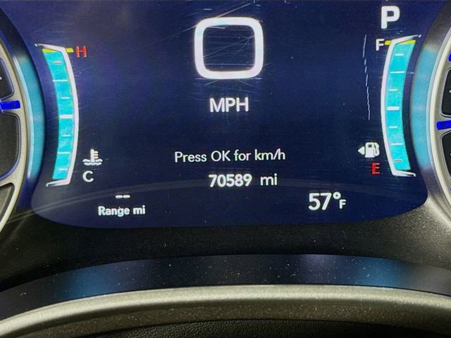 Used 2023 Chrysler Pacifica Touring-L image 12