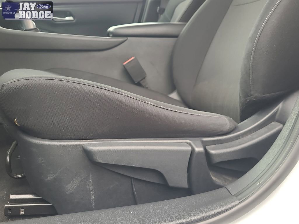 Used 2024 Nissan Sentra SV image 27