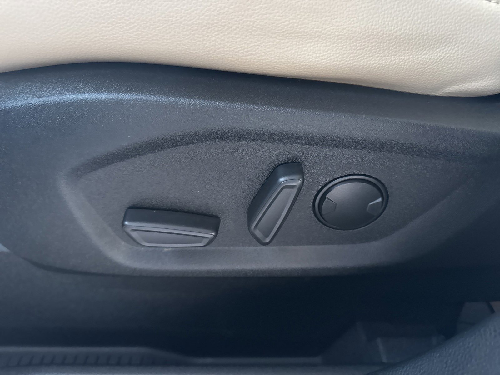 Certified 2023 Ford Edge SEL w/ Convenience Package image 25