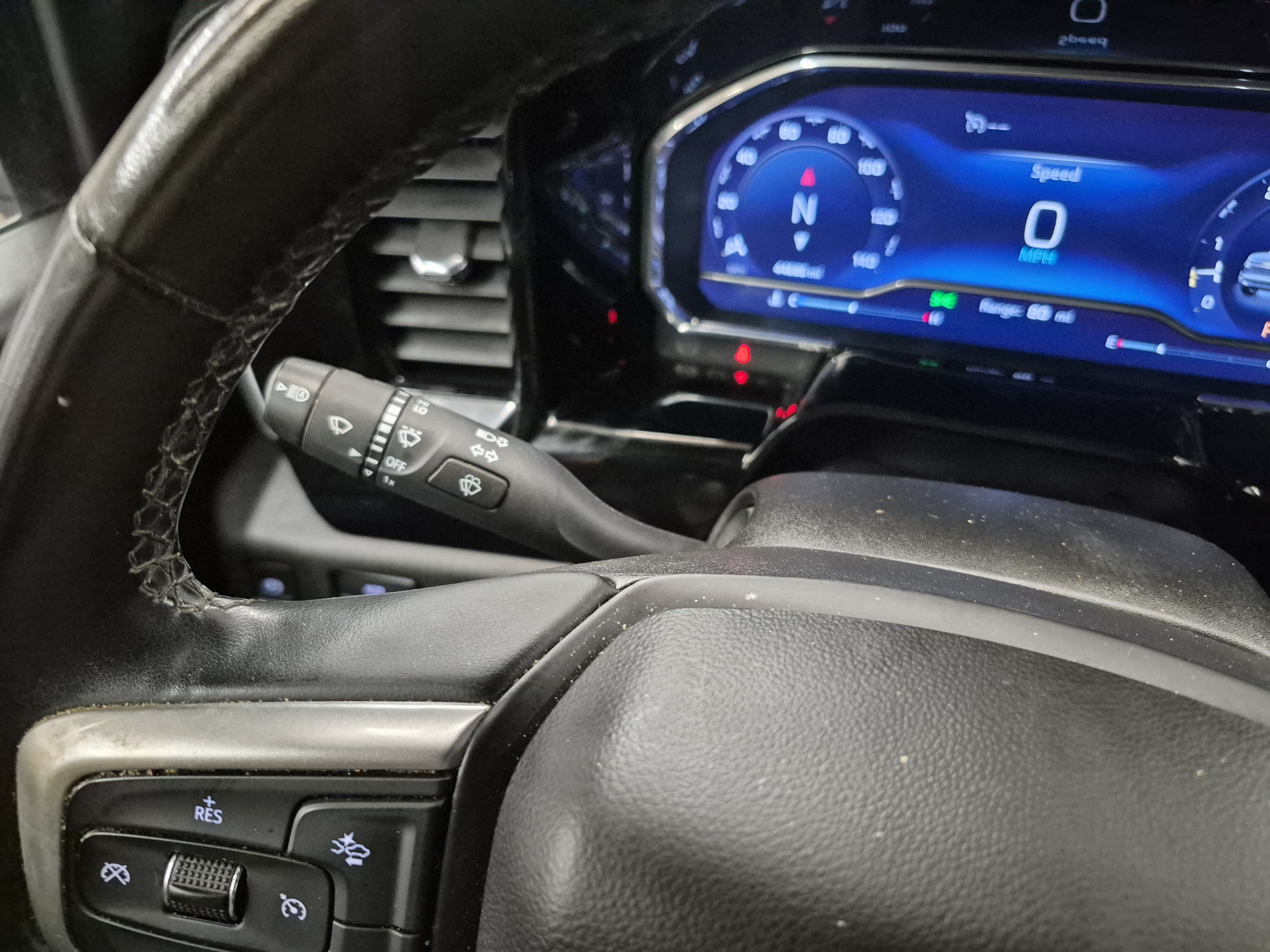 Used 2023 Chevrolet Silverado 1500 LT w/ Protection Package AWD/4WD image 28